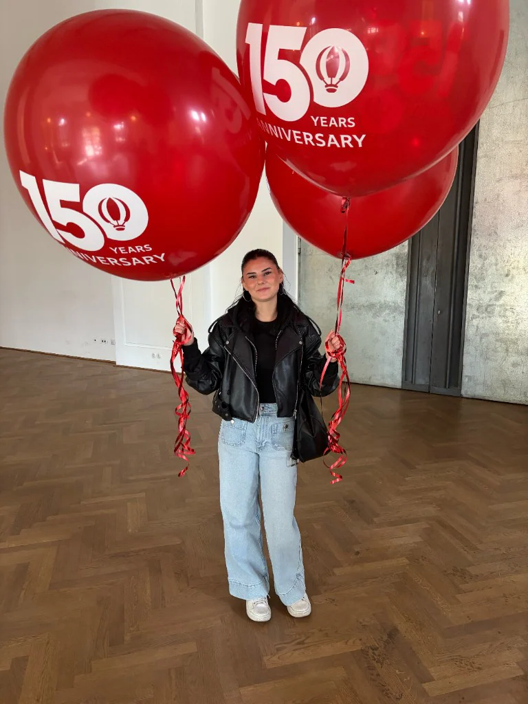 Einsatzfoto Luftballon Support mit Event-Team.
